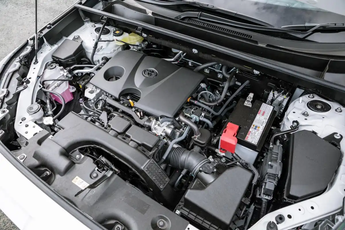 Jeddah, Vehicles, Cars & Trucks , SAR 120000,  Toyota RAV4 Hybrid,  2025,  Automatic,  2400 KM,  XLE White 2400KM Milage