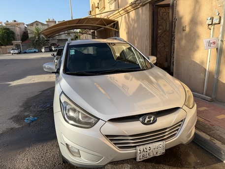 Jubail, Vehicles, Cars & Trucks , SAR 37000,  Hyundai Tucson,  2016,  Automatic,  166000 KM,