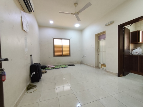 Tubli, Apartments/Houses, BHD 120/year,  1 BR,  Tubli:- Rooftop Studio Flat On Rent With Unlimited Ewa