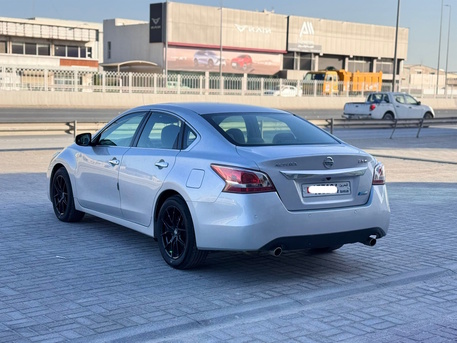Manama, Vehicles, Cars & Trucks , BHD 1800,  Nissan Altima,  2013,  Automatic,  177100 KM,    (Silver)