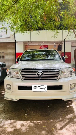 Al Adama, Vehicles, Cars & Trucks , SAR 130000,  Toyota Land Cruiser,  2015,  Automatic,  301000 KM,  Vxr (full Options)SUV For Sale