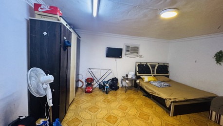 Al Khalidiyah, Villas, SAR 1500,  Room For Rent Only For Families