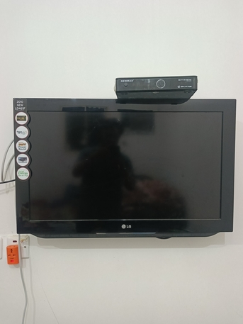 Al-Muzahmiya, Appliances, SAR 200,  LG Brand LED In Very Good Condition With Free Receiver