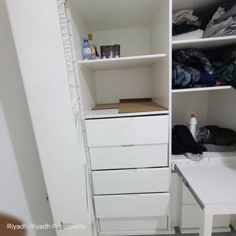 Al Malaz, Furniture, SAR 350,  Urgent Sale Wardrobe Double Door