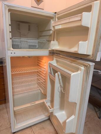 Al Rakah Al Shamaliyah, Appliances, SAR 200,  Refrigerator And Cooking Range