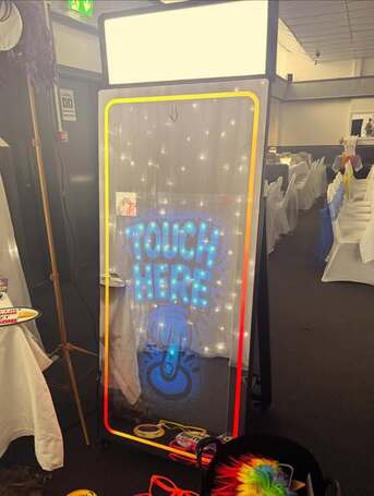 London, Photography, Affordable Photo Booth Hire Hertfordshire For Weddings & Events