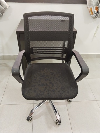 Zinj, Furniture, BHD 12,  Computer Table And Chair