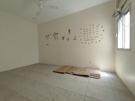 Salmaniya, Apartments/Houses, BHD 180/year,  3 BR,  Salmaniya:- 3Bhk Unfurnished Flat On Rent..