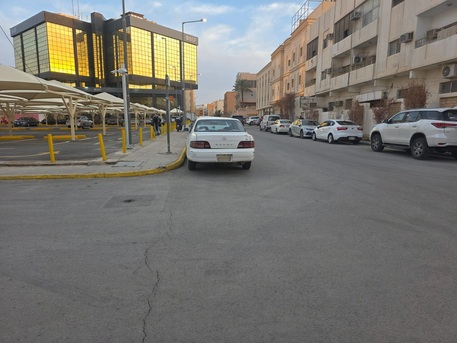 Al Murabba, Vehicles, Cars & Trucks , SAR 6000,  Toyota Camry,  1995,  Manual,  472173 KM,   1994 &ndash; Riyadh &ndash; 6,000 SAR