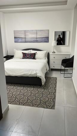 Abdoun, Apartments/Houses, JOD 14000/year,  Furnished,  2 BR,  115 Sq. Meter,  Ground Floor Apartment For Rent In Abdoun