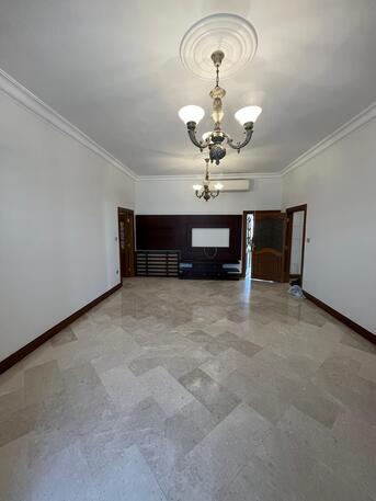 Abdoun, Apartments/Houses, JOD 20000/year,  4 BR,  350 Sq. Meter,  Full Floor Apartment For Rent In Abdoun