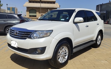 Al Jubail Al Balad, Vehicles, Cars & Trucks , SAR 64000,  Toyota Fortuner,  2015,  Automatic,  121600 KM,    GX | Low Mileage (121k) | Valid Istemara & Fahas | Protected With PPF