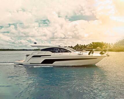 Dubai, Travel, Luxury Yacht Rental In Dubai | Gunayydin