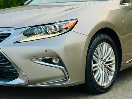 Riyadh, Vehicles, Cars & Trucks , SAR 82000,  Lexus ES 350,  2016,  Automatic,  211200 KM,  For Sale:   &ndash; The Gold Standard Of Reliability