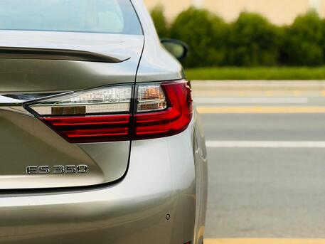 Riyadh, Vehicles, Cars & Trucks , SAR 82000,  Lexus ES 350,  2016,  Automatic,  211200 KM,  For Sale:   &ndash; The Gold Standard Of Reliability