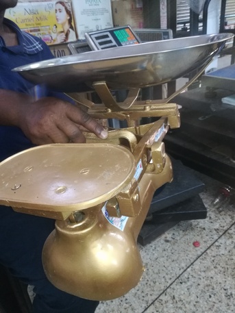 Kampala, Electronics, UGX 230000,  High Quality 15kg Mechanical Commercial Counter Scales