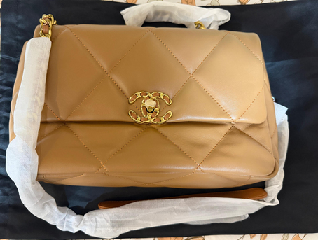 Jeddah, Jewelry, SAR 6999,  Chanel 19 Medium Flap Bag Women Girl Ladies Purse