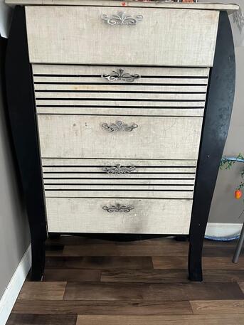 Al Olaya, Furniture, SAR 2300,  Full Bedroom Set For Sale (King Size Cot, 2side Tables, Dressing Table,Wardrobe, Chester)