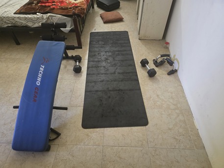 Manama, Health & Beauty Items, BHD 15,  Bench Press, Dombels And Yoga Mat