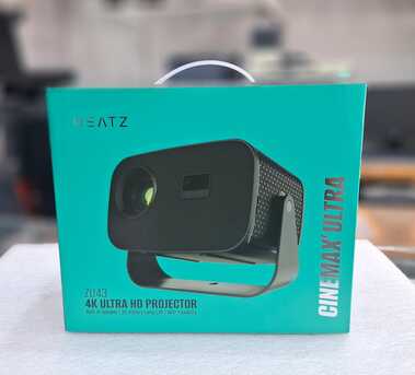 Manama, Computers, BHD 43,  Brand New 4K Smart Android WIFI Projector (Built-In Play Store) & Mobile Screen Sharing