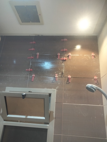 Riyadh, Construction, Tiles Fixing