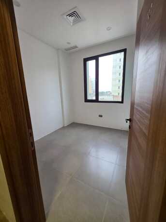 Salmiya, Apartments/Houses, KWD 1300/month,  Commercial Space For Rent In Salmiya, 125 Square Meters, In An Investment Building