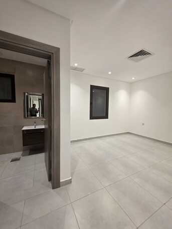 Kuwait City, Apartments/Houses, KWD 650/month,  3 BR,  For Rent In Al-Siddiq: 3-bedroom Master Apartment