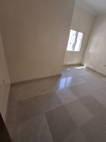 Manama, Apartments/Houses, BHD 120/month,  2 BR,  2bhk 1bath Closed Kitchen 120bd With Out Ewa Ac