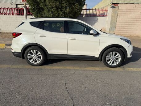 Riyadh, Vehicles, Cars & Trucks , SAR 52000,  2017,  2017,  Automatic,  246000 KM,  SantaFE 7 Seater