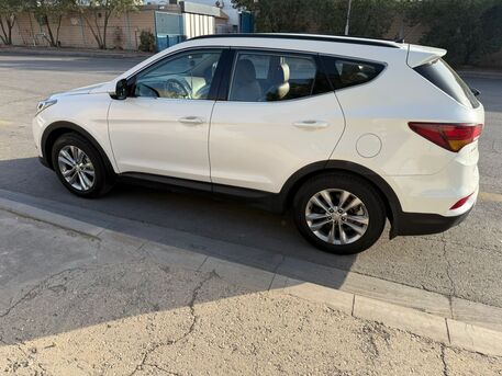 Riyadh, Vehicles, Cars & Trucks , SAR 52000,  2017,  2017,  Automatic,  246000 KM,  SantaFE 7 Seater
