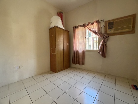 Salmaniya, Apartments/Houses, BHD 140/month,  2 BR,  2 Bedroom Flat For Rent Without Ewa