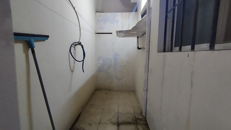 Sanabis, Apartments/Houses, BHD 140/year,  1 BR,  Sanabis:- Groundfloor Studio Flat On Rent With Unlimited Ewa..