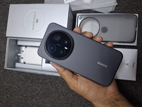 Al Rahmaniyah, Mobile Phones, SAR 3150,  Honor Magic 8 Pro 12gb 512gb New 15 Days Used Only