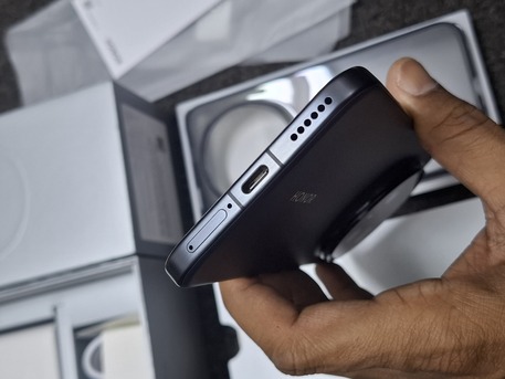 Al Rahmaniyah, Mobile Phones, SAR 3150,  Honor Magic 8 Pro 12gb 512gb New 15 Days Used Only