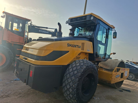 Jubail, Jobs, Roller 12 Ton Avalabile