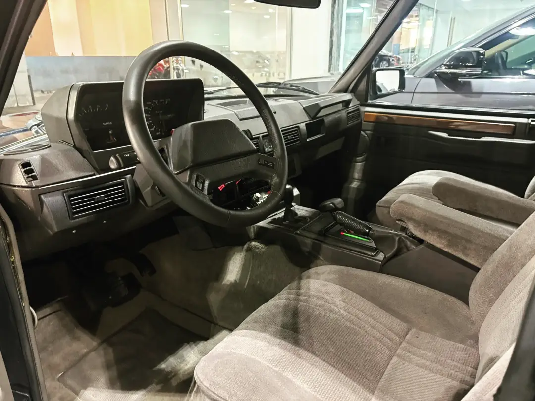 Amwaj Islands, Vehicles, Cars & Trucks , BHD 6995,  Land Rover Range Rover,  1988,  Automatic,  81000 KM,   Classic Range Rover   3.5L V8 Naturally Aspirated 4WD