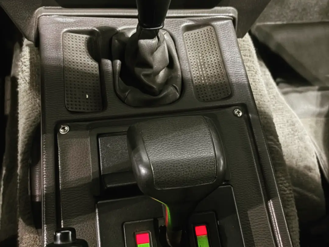 Amwaj Islands, Vehicles, Cars & Trucks , BHD 6995,  Land Rover Range Rover,  1988,  Automatic,  81000 KM,   Classic Range Rover   3.5L V8 Naturally Aspirated 4WD