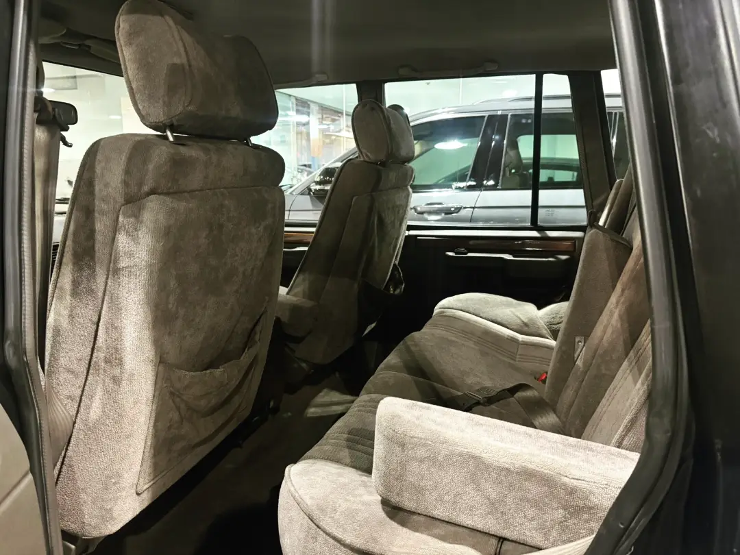 Amwaj Islands, Vehicles, Cars & Trucks , BHD 6995,  Land Rover Range Rover,  1988,  Automatic,  81000 KM,   Classic Range Rover   3.5L V8 Naturally Aspirated 4WD