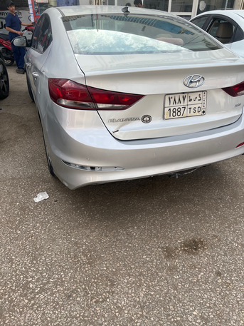 Riyadh, Vehicles, Cars & Trucks , SAR 40000,  Hyundai Elantra,  2018,  Automatic,  200000 KM,