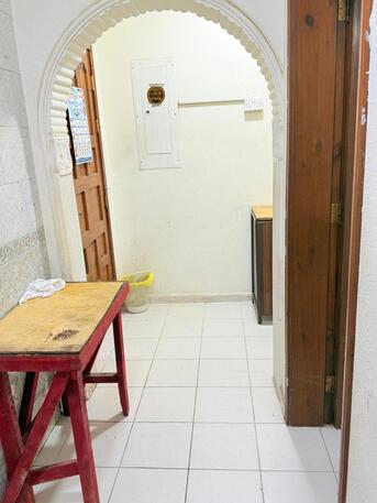 Al Jubail Al Balad, Rooms Available, SAR 1300/month,  30 Sq. Meter,  Single Room With Separate Washroom And Entrance For Single Family/Executive Bachelor