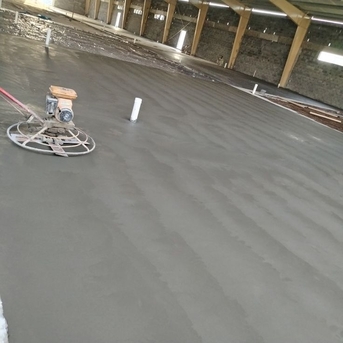 Riyadh, Construction, صبة المروحة لتنعيم الخرسانة المطبوعة