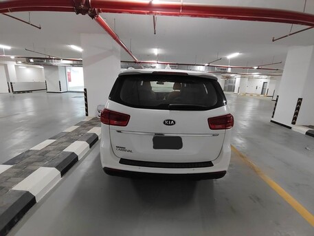 Jubail, Automotive, KIA Carnival 2020 Petrol (8 Seater) - Available For Rental