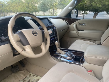 Riffa, Vehicles, Cars & Trucks , BHD 6200,  Nissan Patrol SE,  2013,  Automatic,  160111 KM,   First Owner Bahrain Agent In Excellent Condition