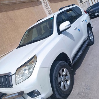 Riyadh, Vehicles, Cars & Trucks , SAR 60000,  Toyota Prado,  2011,  Automatic,  300000 KM,   Good Condition