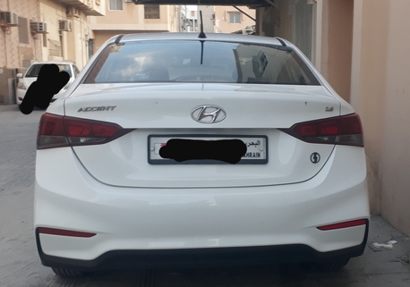 Manama, Vehicles, Cars & Trucks , BHD 3400,  Hyundai Accent,  2018,  Automatic,  85600 KM,    (Mid Option)