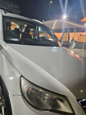 Al Safa, Vehicles, Cars & Trucks , SAR 18000,  Volx Wagen Tiguan 2000 Cc 4*4  2nd Owner,  2009,  Automatic,  110000 KM,