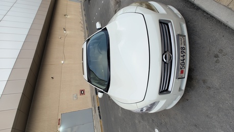 Manama, Vehicles, Cars & Trucks , BHD 2000,  Nissan Maxima,  2014,  Automatic,  190000 KM,   3.5L V6  - Powerful Full-Size Sedan Manama