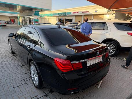 Riyadh, Vehicles, Cars & Trucks , SAR 41000,  Bmw 750,  2011,  Automatic,  200000 KM,  BMW FULL OPTIONS 750Li