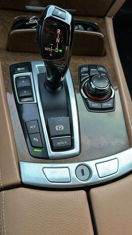 Riyadh, Vehicles, Cars & Trucks , SAR 41000,  Bmw 750,  2011,  Automatic,  200000 KM,  BMW FULL OPTIONS 750Li