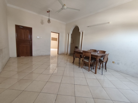 Jidhafs, Apartments/Houses, BHD 160/year,  3 BR,  Jidhafs:- 3Bhk Unfurnished Flat On Rent..